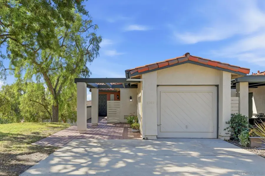 6949 Camino Revueltos, San Diego, CA 92111 - #3