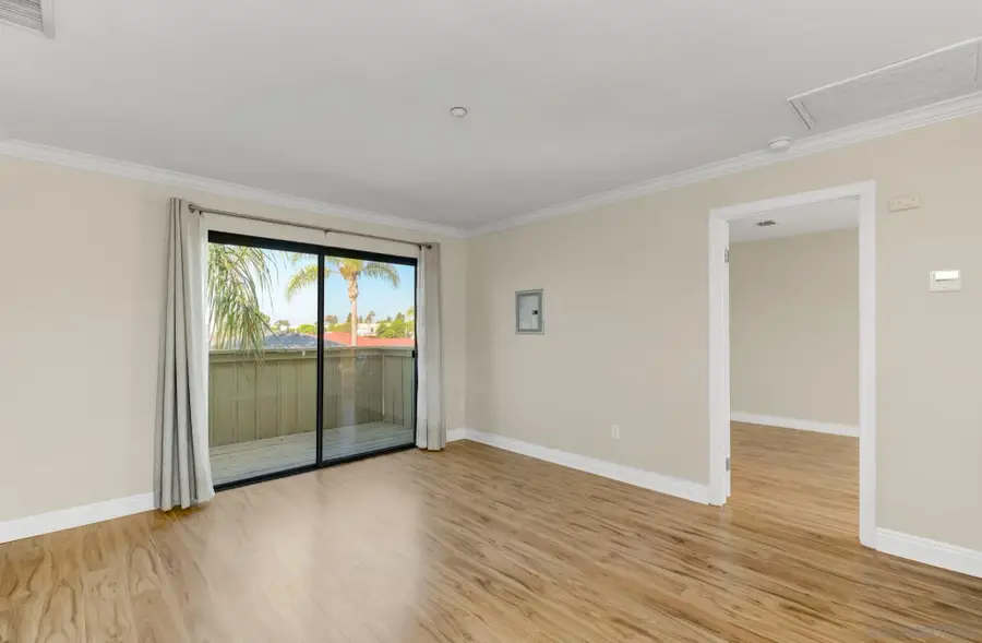 201 Twin Oaks Ave #5, Chula Vista, CA 91910 - #2