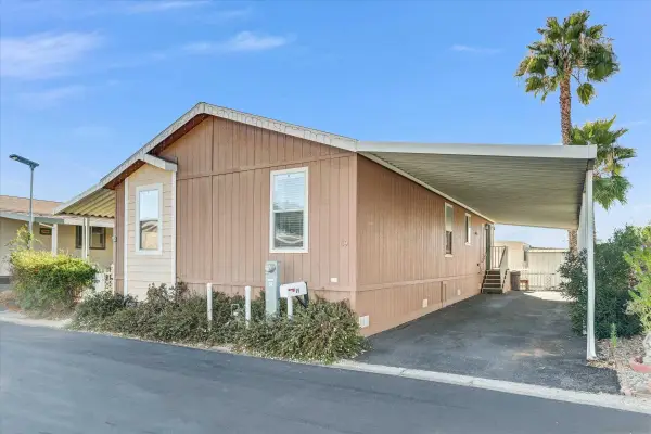 450 E Bradley Ave #69, El Cajon, CA 92021