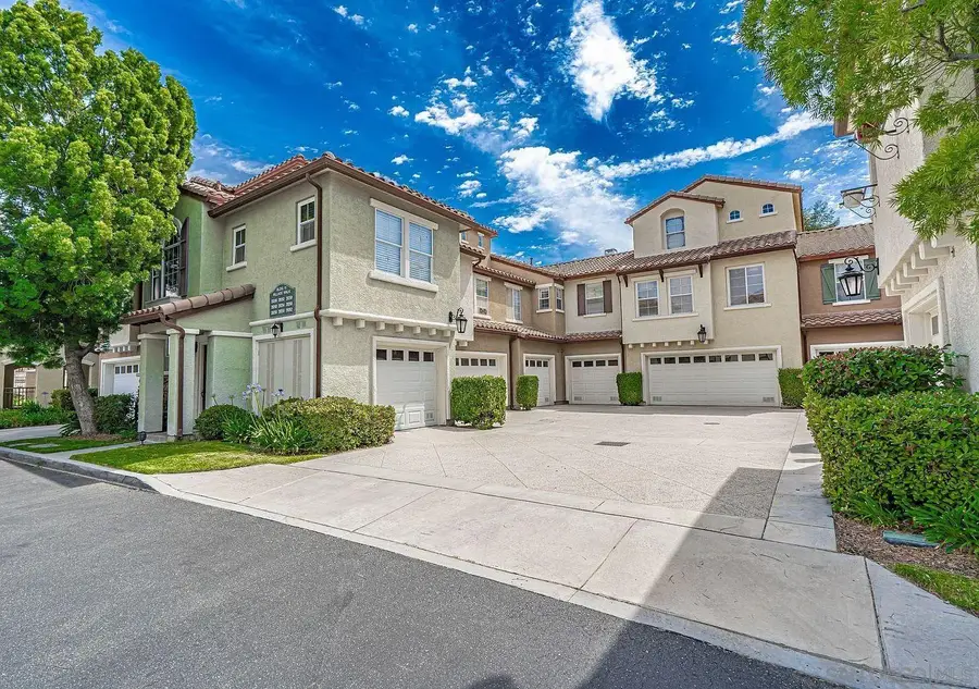 28246 Canterbury Court, Santa Clarita, CA 91354 - #2