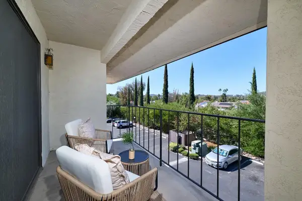 17617 Pomerado Rd #210, San Diego, CA 92128