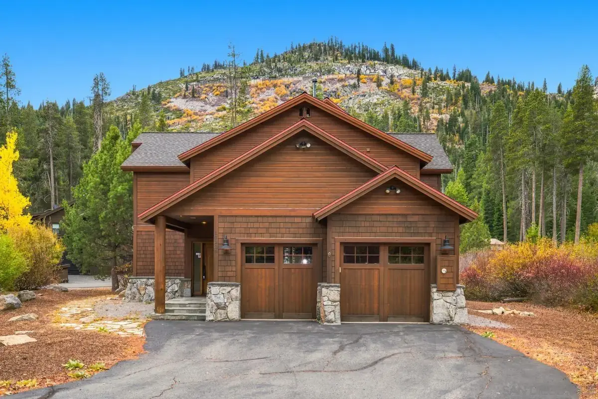 16225 Pine Ct, Truckee, CA 96161 - #1