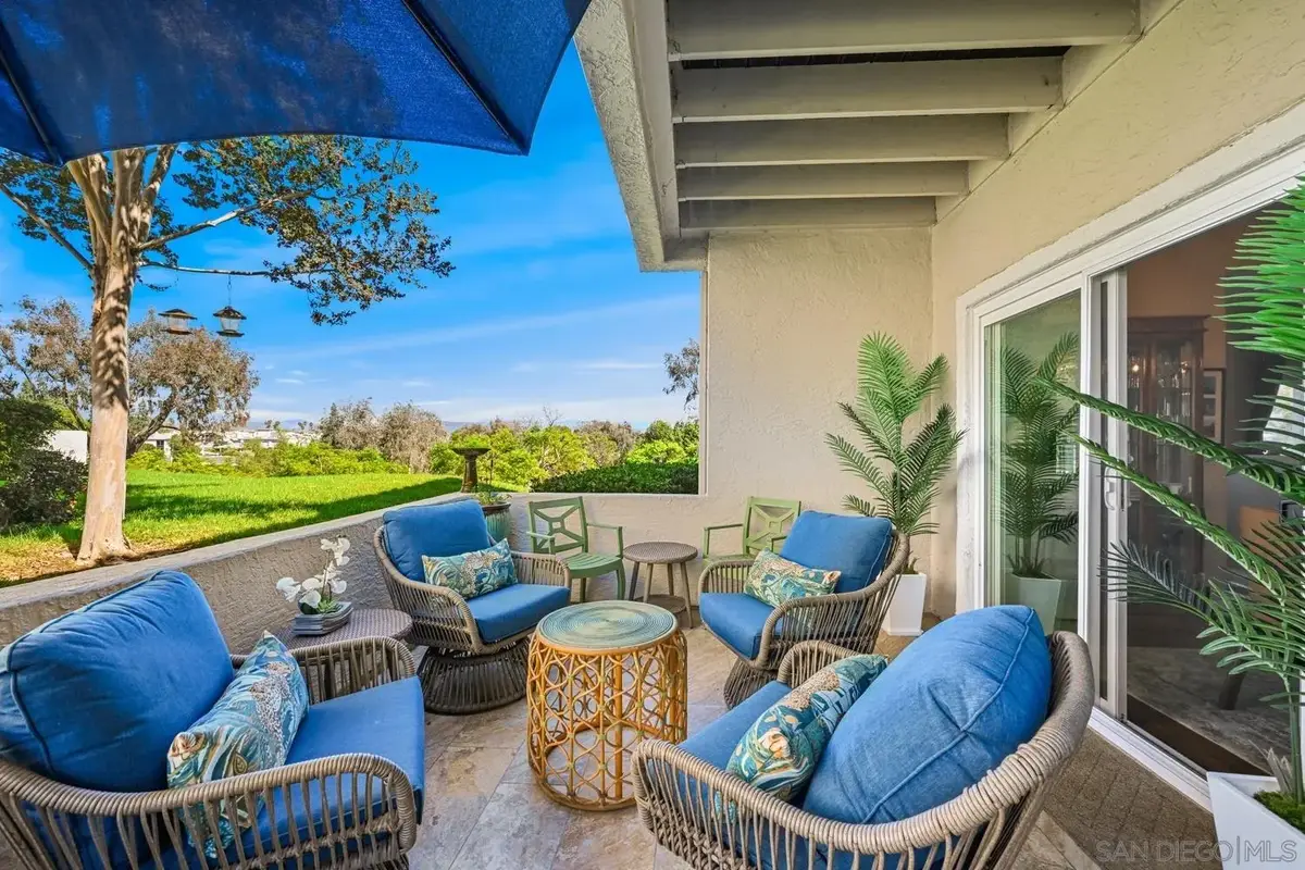1646 Via Caminar, San Marcos, CA 92078 - #1