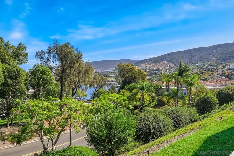 1646 Via Caminar, San Marcos, CA 92078 - #2