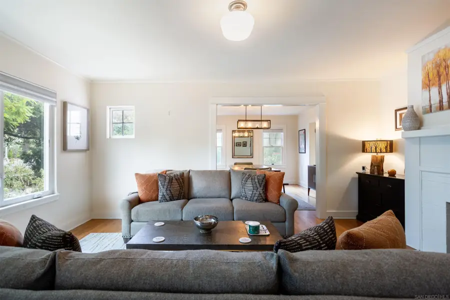 1750 Las Lunas St, Pasadena, CA 91106 - #3