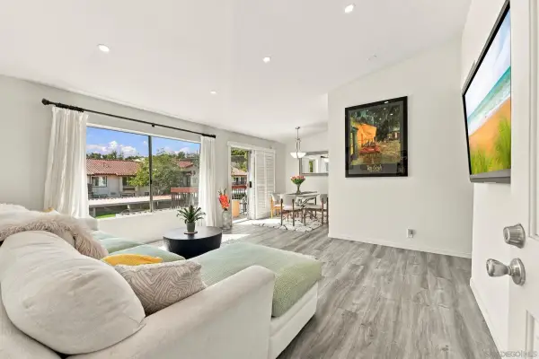 4040 Porte La Paz #71, San Diego, CA 92122