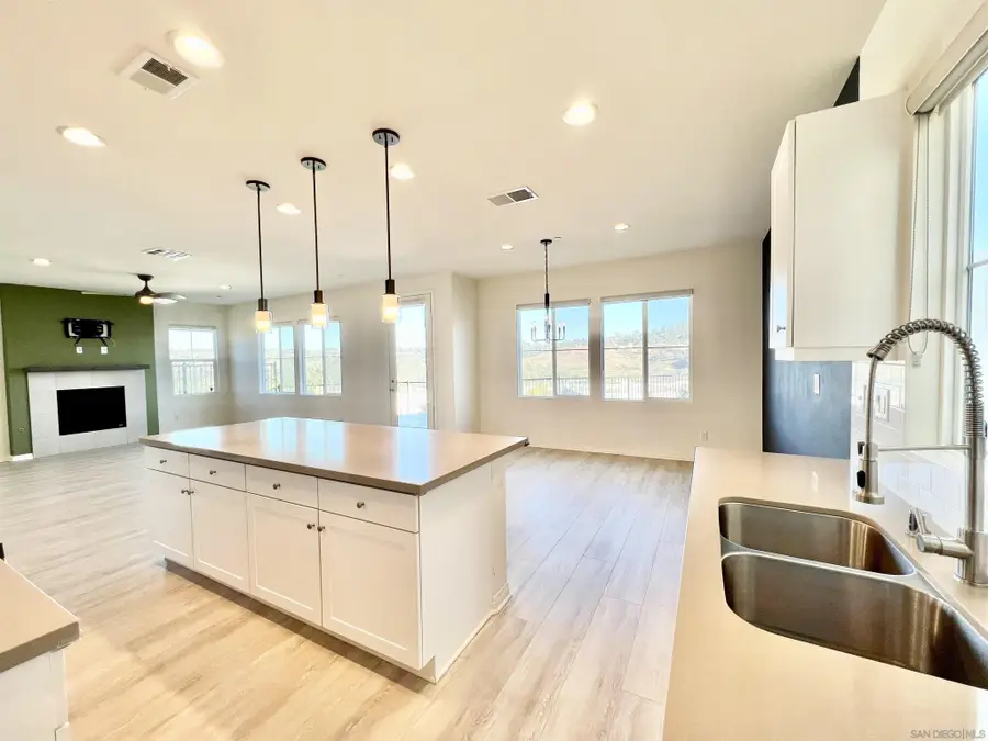 7260 Wembley, San Diego, CA 92120 - #2
