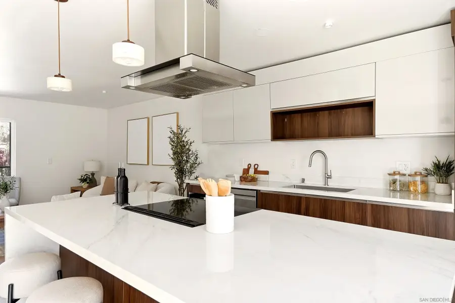 3425 Wilshire Ter, San Diego, CA 92104 - #2