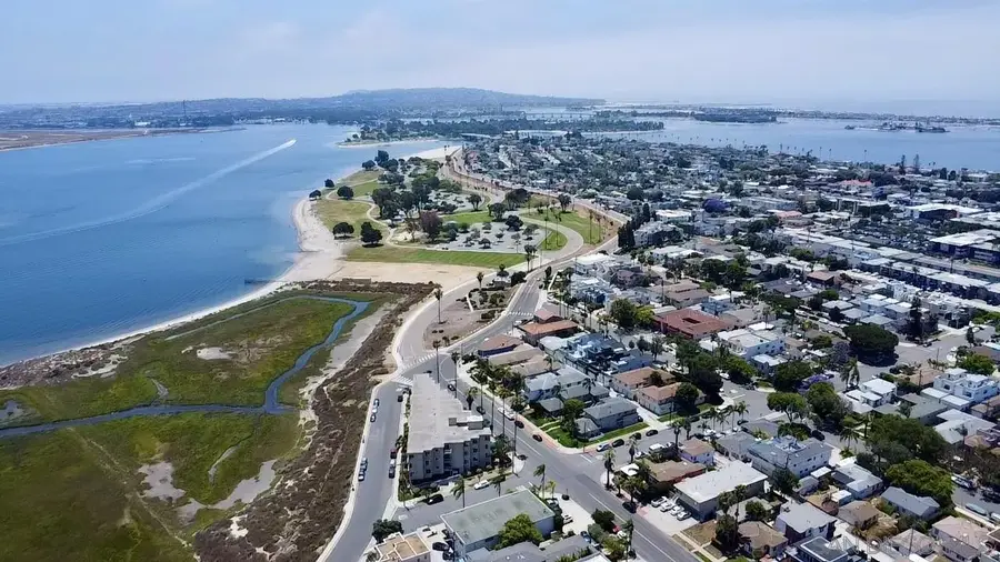 3833 Lamont St #2A, San Diego, CA 92109 - #2