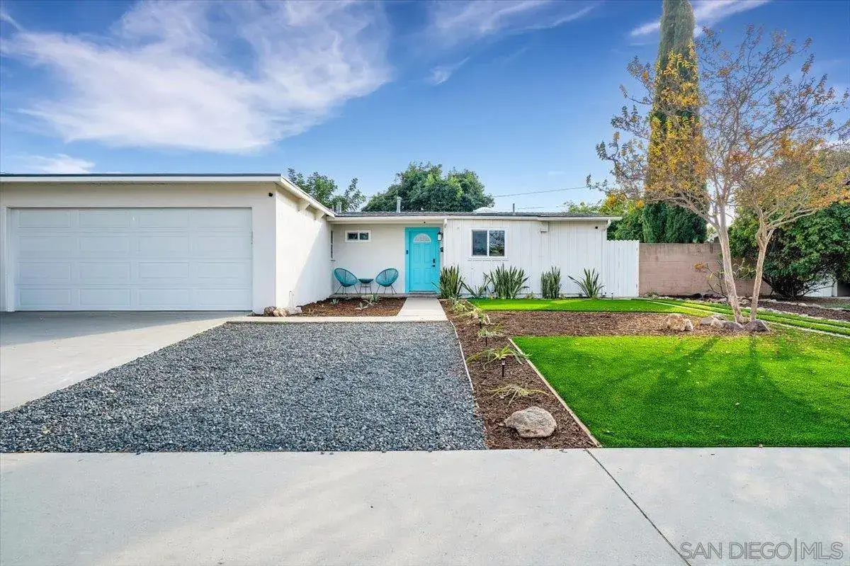 9682 Kennelly Ln, Anaheim, CA 92804 - #1