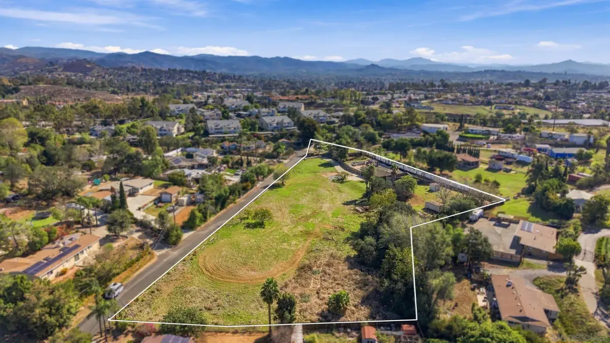 1246 Nordahl #4/8,9, Escondido, CA 92026 - #1