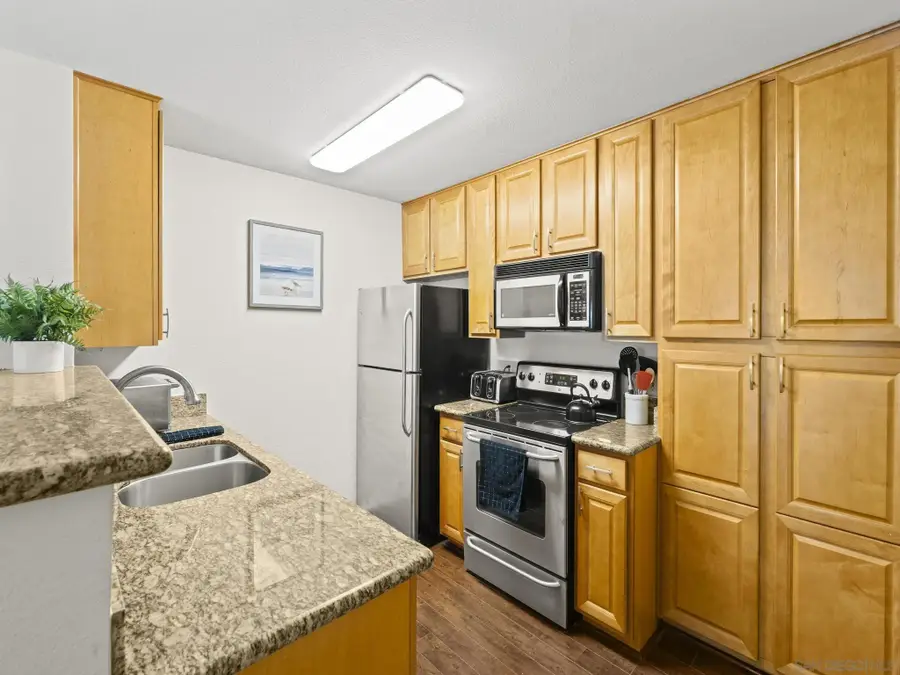 1970 Columbia St #312, San Diego, CA 92101 - #2