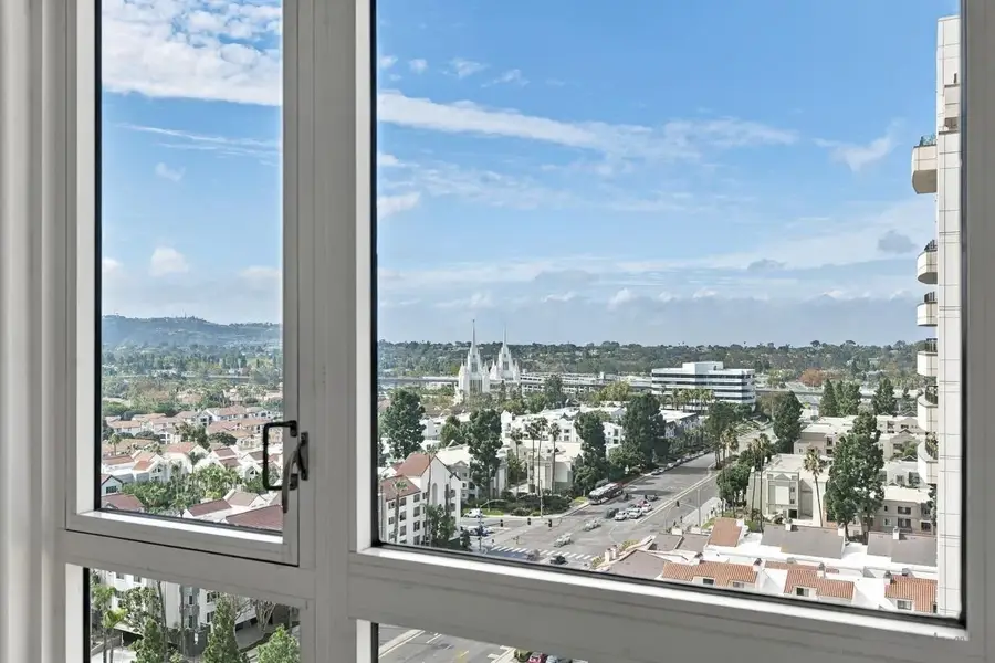 3890 Nobel #1403, San Diego, CA 92122 - #3