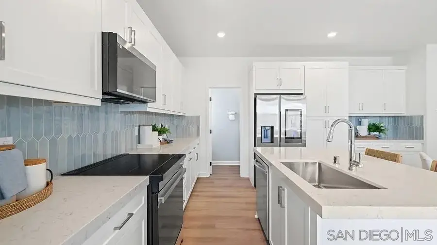 255 Larkspur, Oceanside, CA 92057 - #3