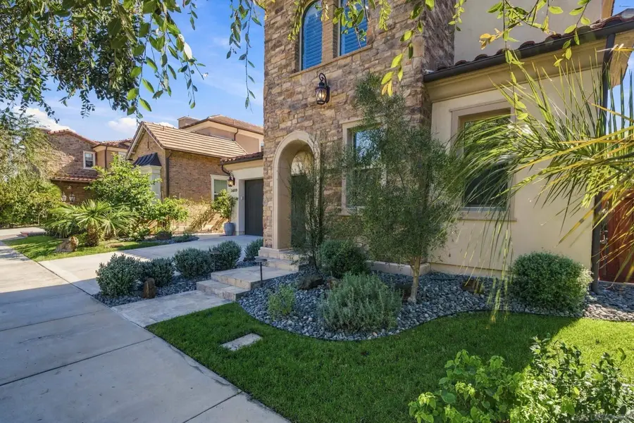 3609 Four Peaks St, Carlsbad, CA 92010 - #3