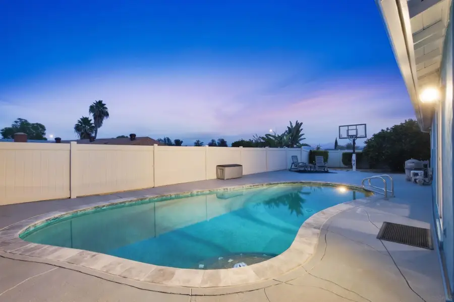 9713 Dragoye Dr, Santee, CA 92071 - #2