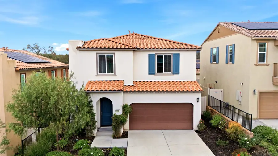 887 Brookdale Dr, Vista, CA 92081 - #2