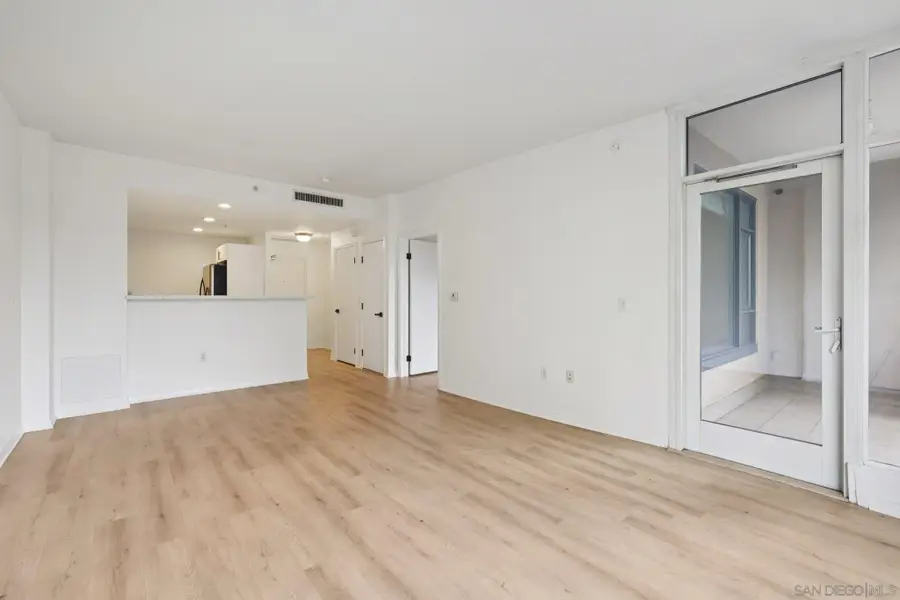 530 K St #216, San Diego, CA 92101 - Image #2