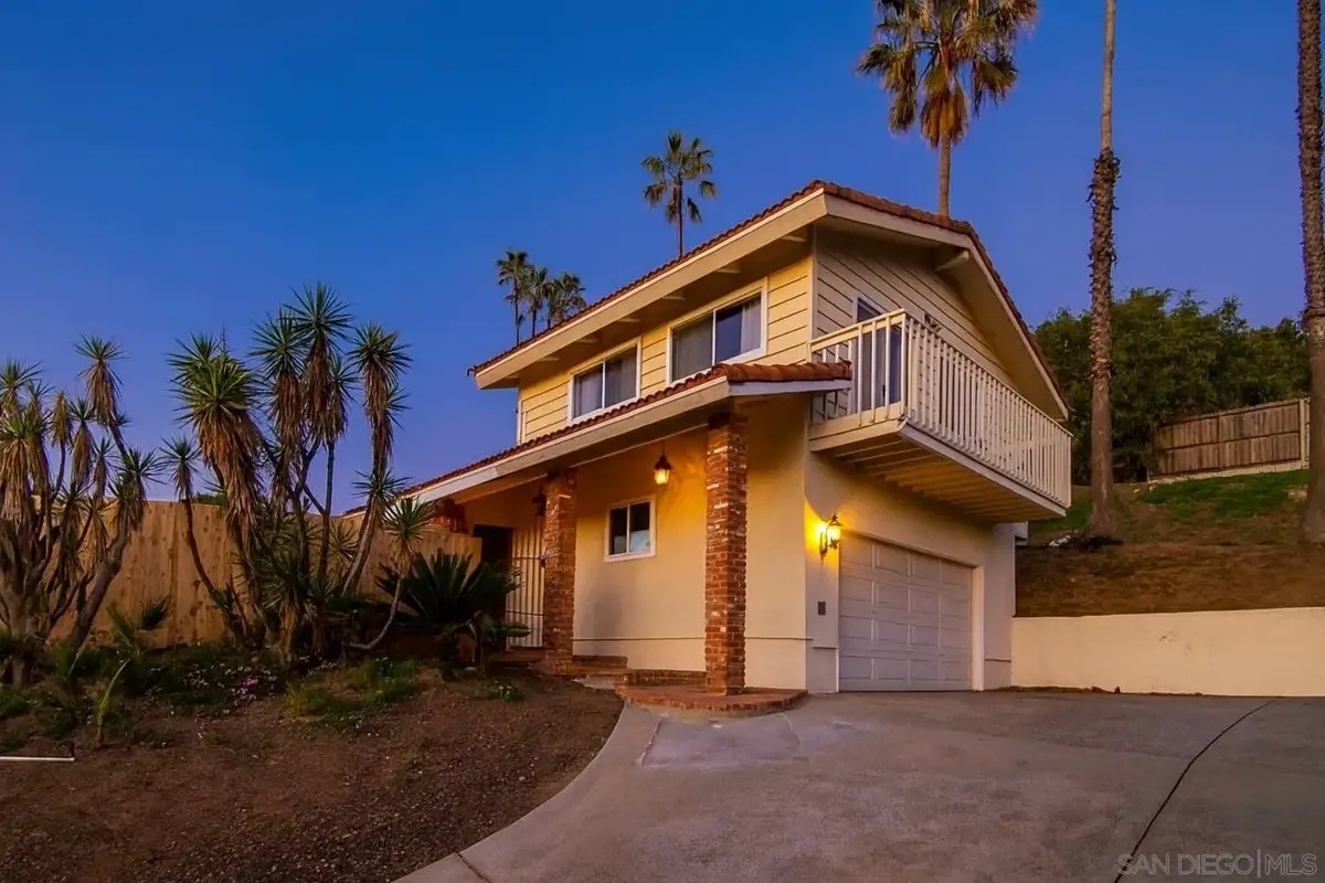 909 Donnan Place, Vista, CA 92084 - Image #1