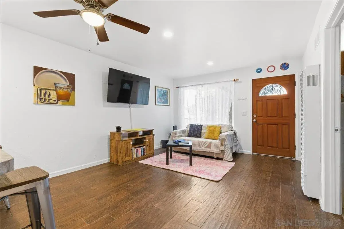 227 50th St #11, San Diego, CA 92102 - Image #1
