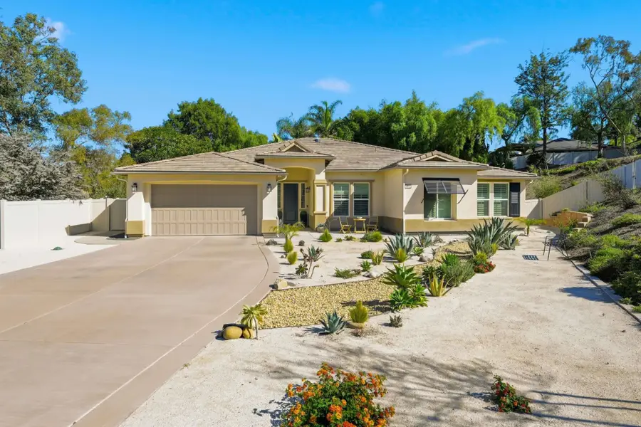 406 Glin Ct, Vista, CA 92081 - Image #3