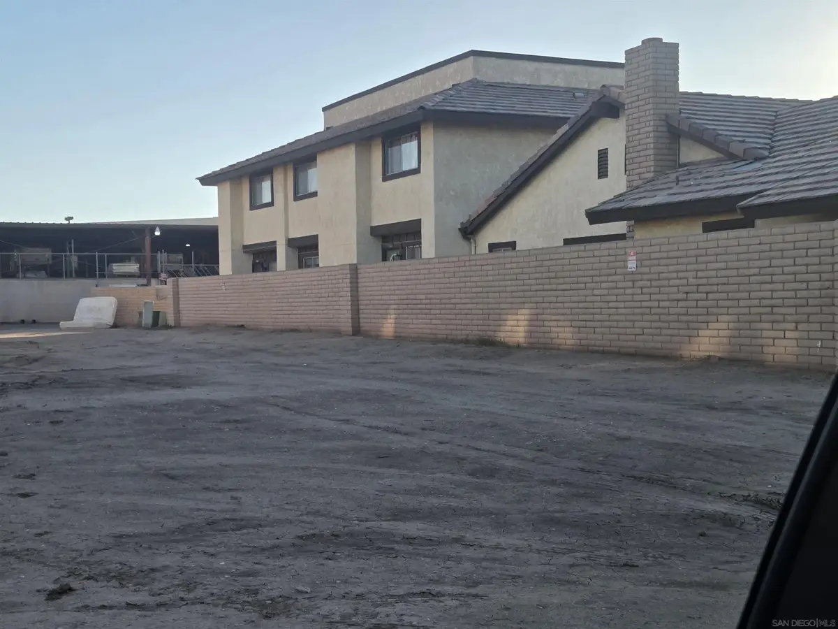 432 W D Street, Brawley, CA 92227 - Image #1