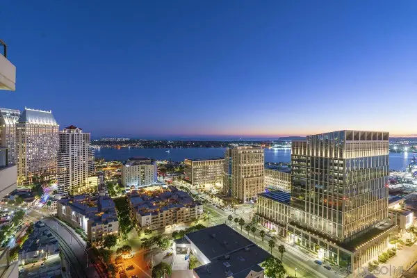 700 W E Street #2802, San Diego, CA 92101