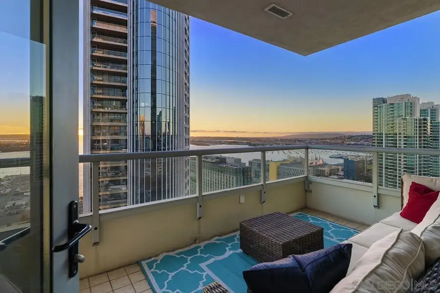 700 W E Street #2802, San Diego, CA 92101 - Image #2