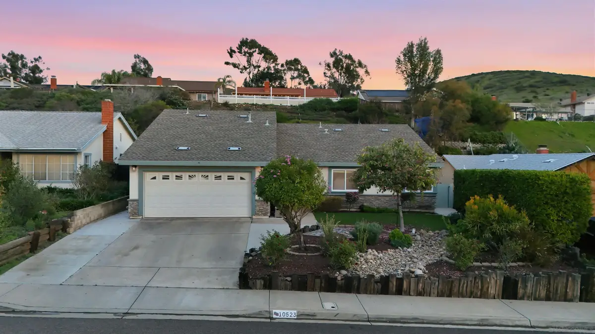 10523 Strathmore Dr, Santee, CA 92071 - Image #1