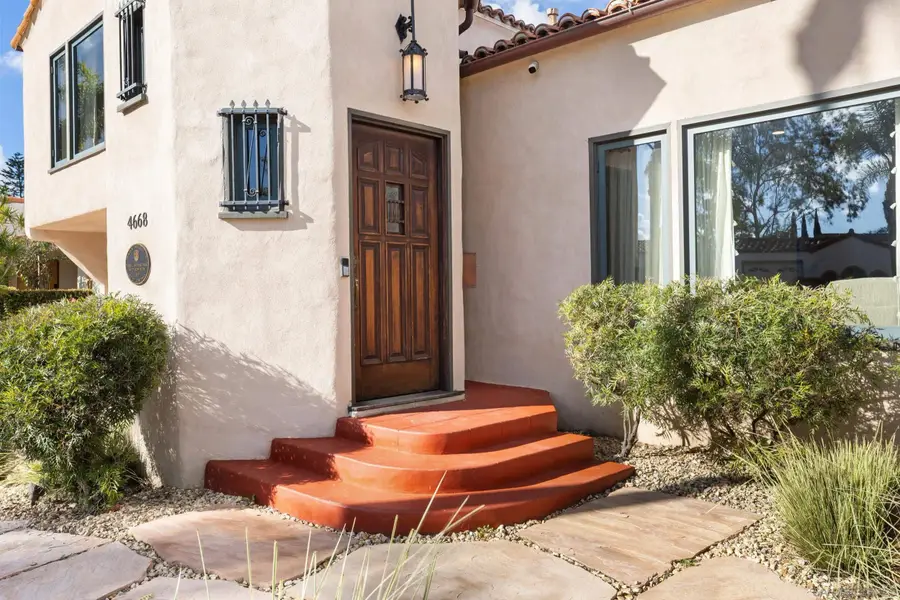 4668 E Talmadge Drive, San Diego, CA 92116 - Image #3