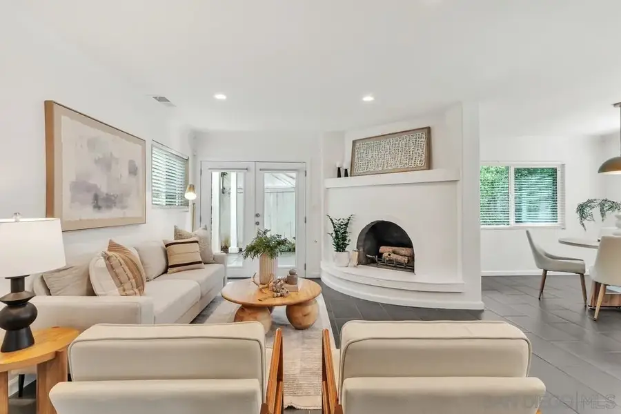 2167 Sunset Dr, Escondido, CA 92025 - Image #3