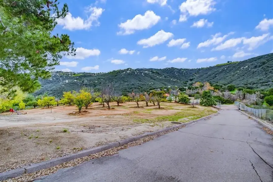 1478 Peutz Valley Rd, Alpine, CA 91901 - Image #3