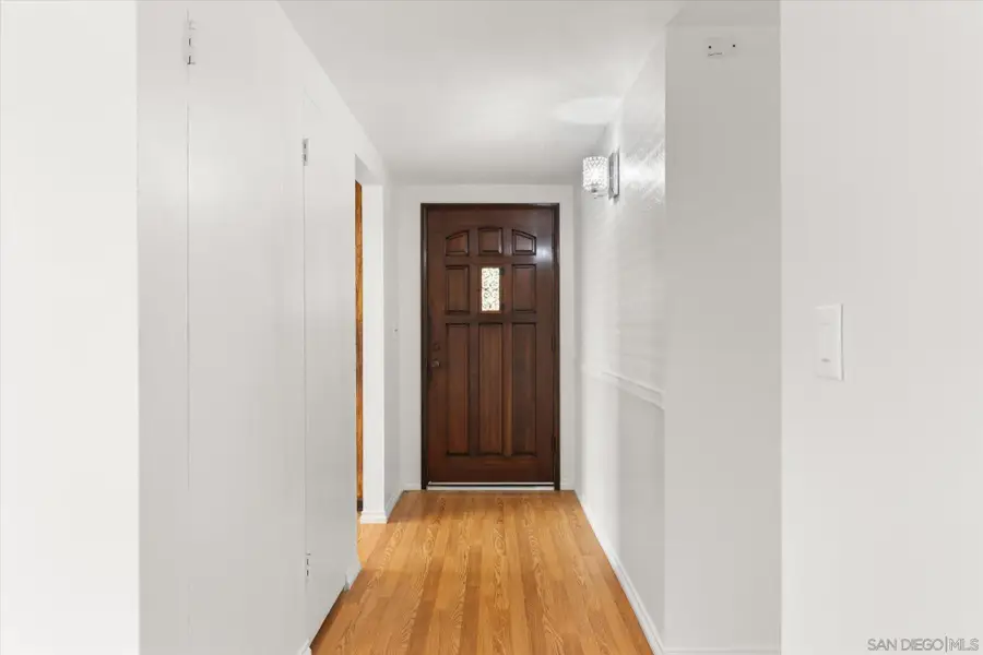 11518 205th St, Lakewood, CA 90715 - Image #3