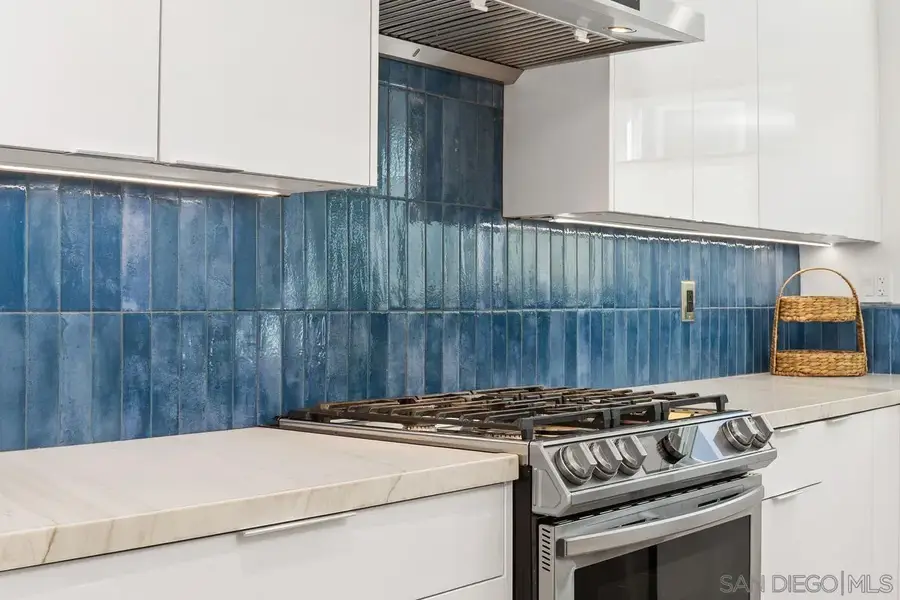 401 N Coast Hwy #303, Oceanside, CA 92054 - Image #2