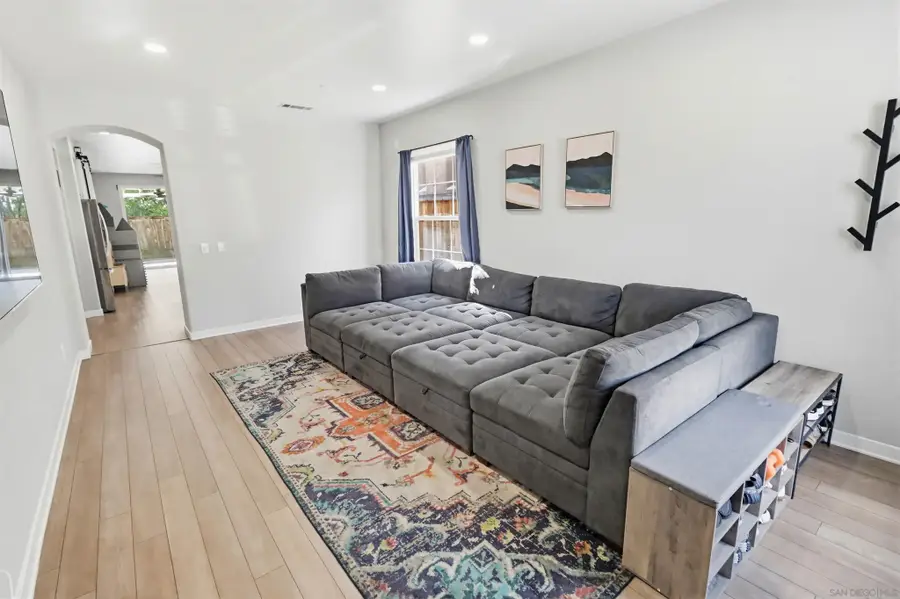 1082 Calle Del Amor, Chula Vista, CA 91910 - Image #2