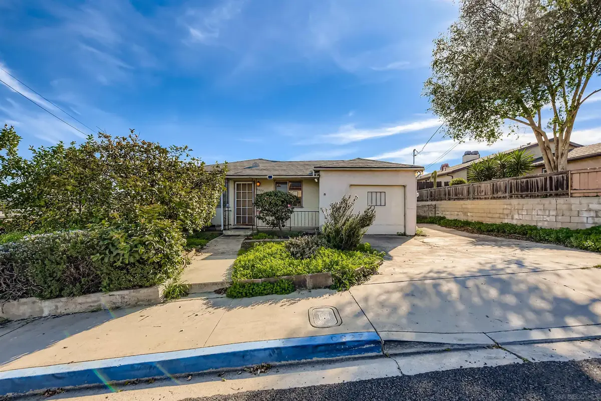 6927 Waite Dr, La Mesa, CA 91941 - Image #1
