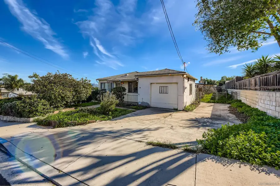 6927 Waite Dr, La Mesa, CA 91941 - Image #2