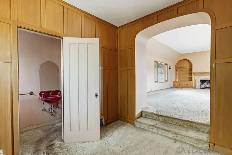 2421 Brant Street, San Diego, CA 92101 - Image #3