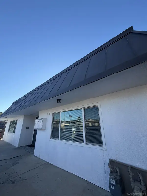 734-738 Grand Ave, Spring Valley, CA 91977