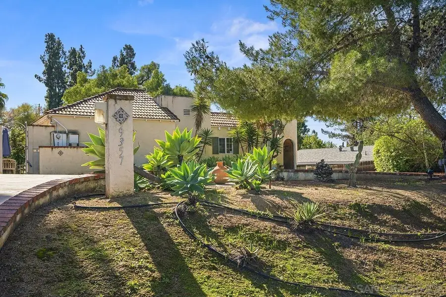 4270 S Tropico Dr, La Mesa, CA 91941 - Image #2