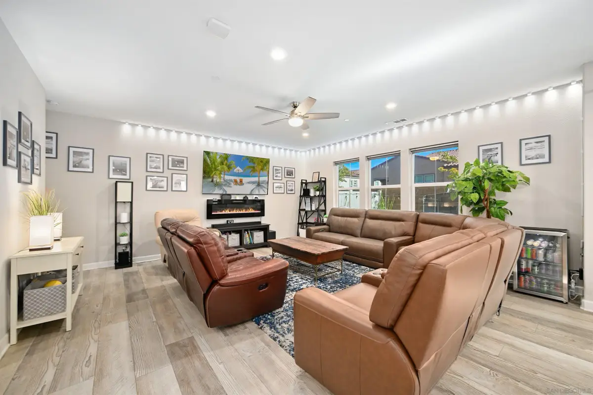 10929 Tyler Way, San Diego, CA 92129 - Image #1