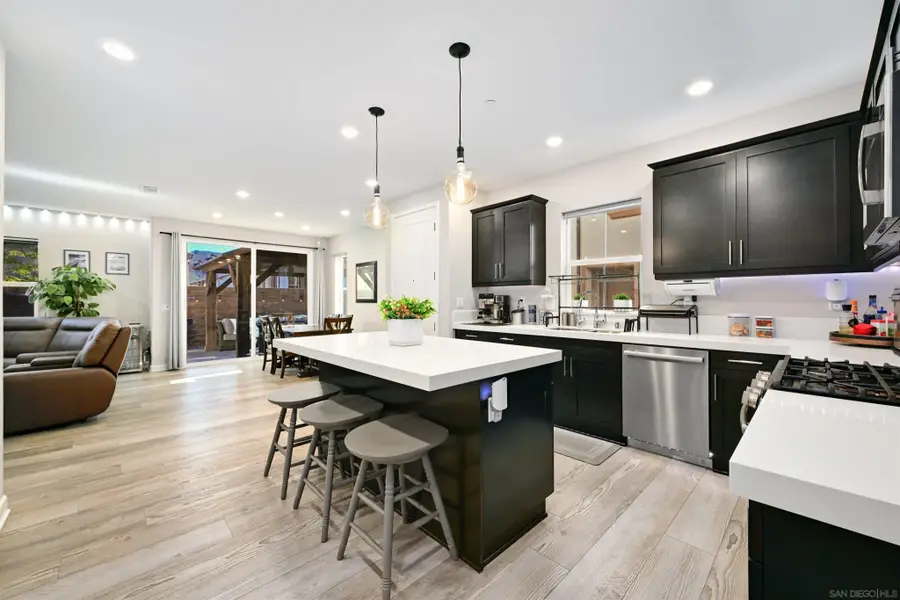 10929 Tyler Way, San Diego, CA 92129 - Image #3