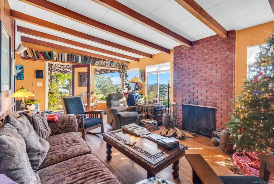 5209 Benton Pl, San Diego, CA 92116 - Image #3