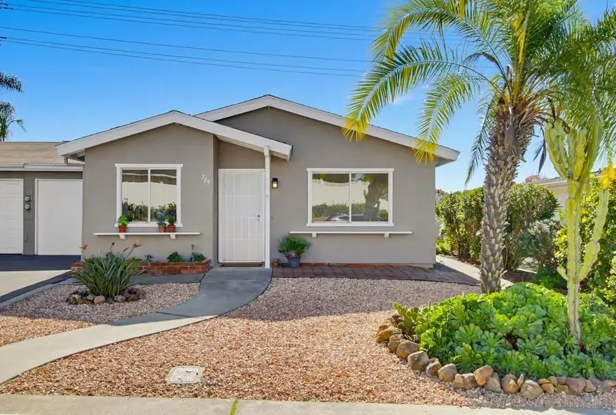 715 Sunflower St, Encinitas, CA 92024 - Image #2