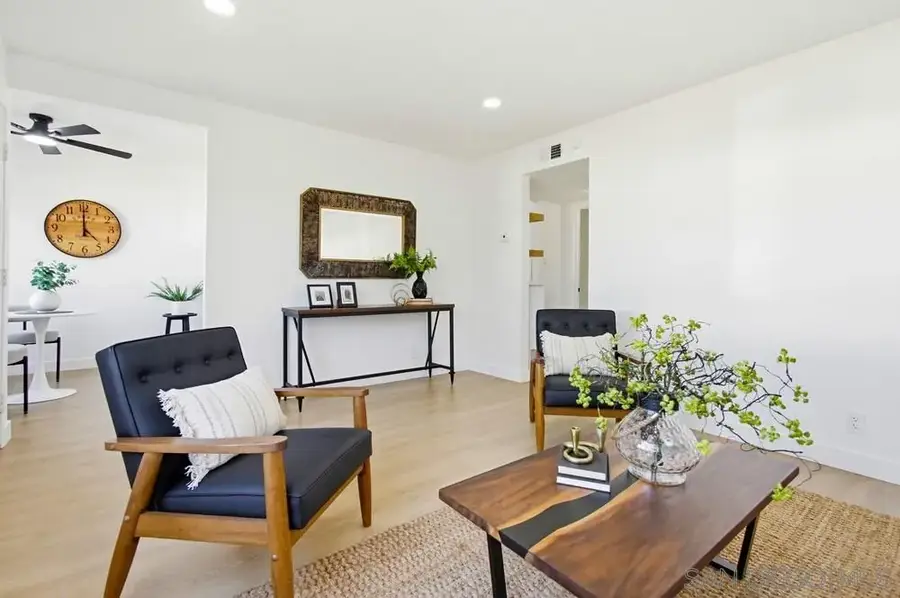 715 Sunflower St, Encinitas, CA 92024 - Image #3