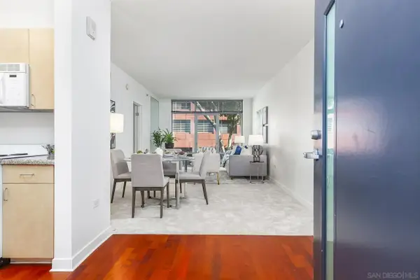 425 W Beech St #327, San Diego, CA 92101