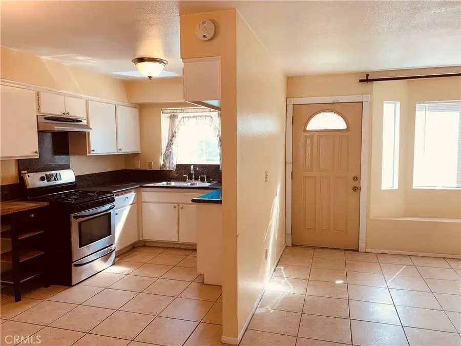 1423 S White Avenue #C, Pomona, CA 91766 - Image #3