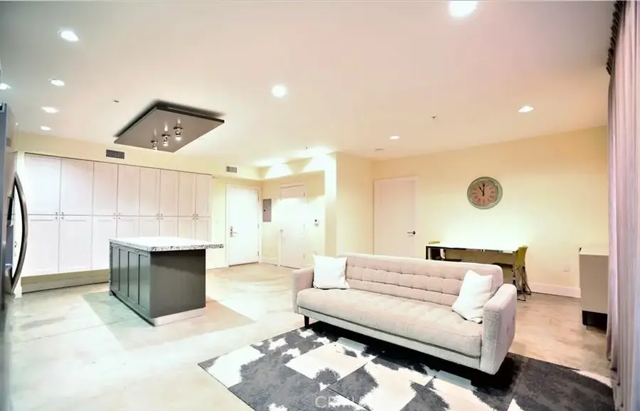 133 S Los Robles Avenue #308, Pasadena, CA 91101 - Image #2