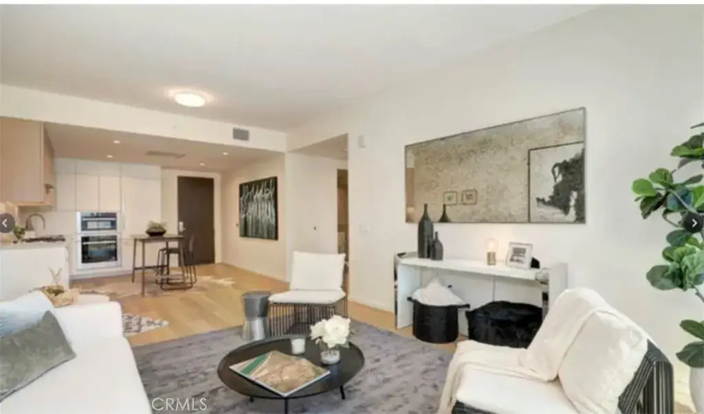 877 Francisco Street #707, Los Angeles, CA 90017 - Image #1