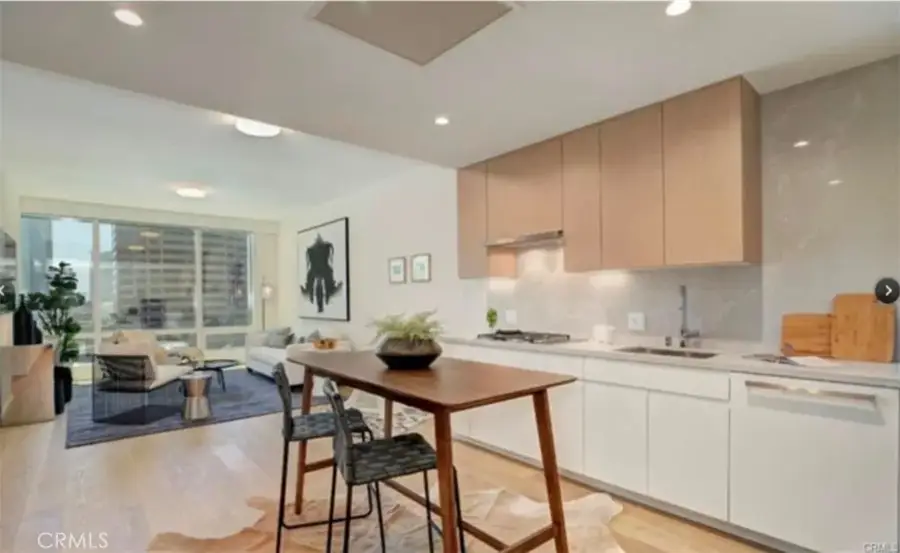 877 Francisco Street #707, Los Angeles, CA 90017 - Image #3